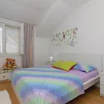 Three-bedroom In * Račišće