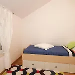 Three-bedroom In Рачишче