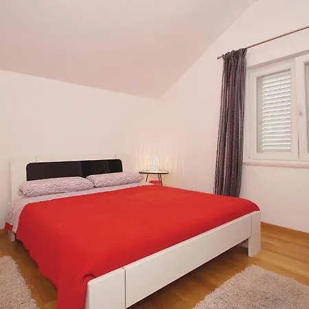 Apartament Three-bedroom In