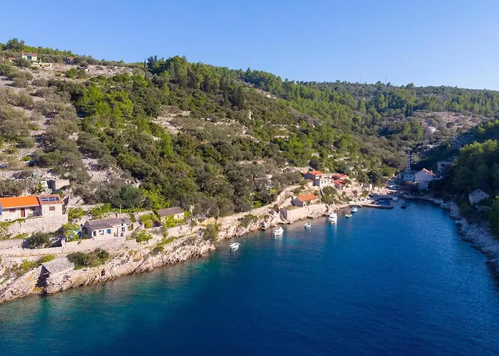 Three-bedroom In דירה Račišće