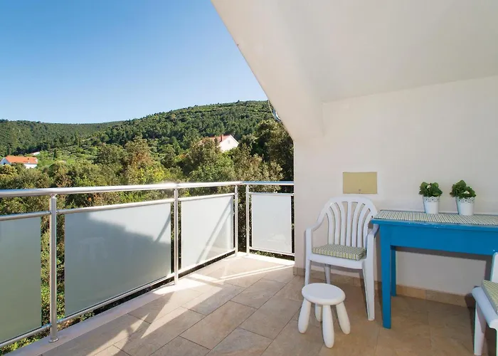 Three-bedroom In דירה Račišće