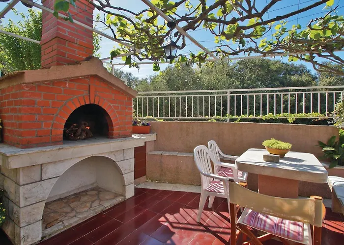 Three-bedroom In דירה Račišće