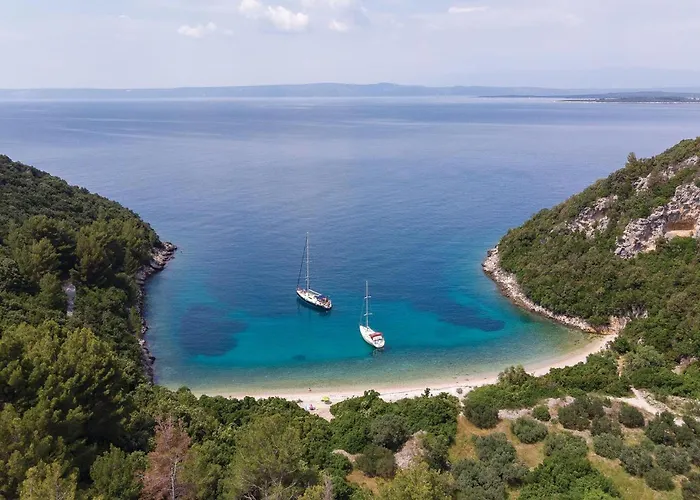 דירה Three-bedroom In *