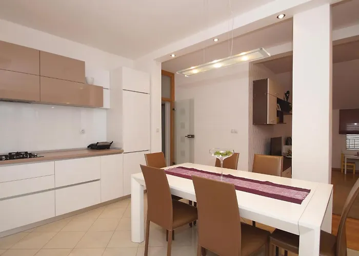 Three-bedroom In דירה *